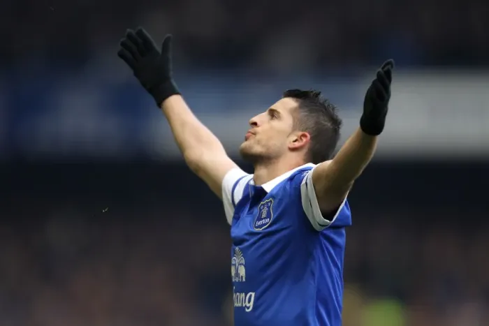 Framed Print : Mirallas's Stunner: Thrilling 3-3 Draw as Everton Overturns Liverpool's Lead (November 23, 2013)