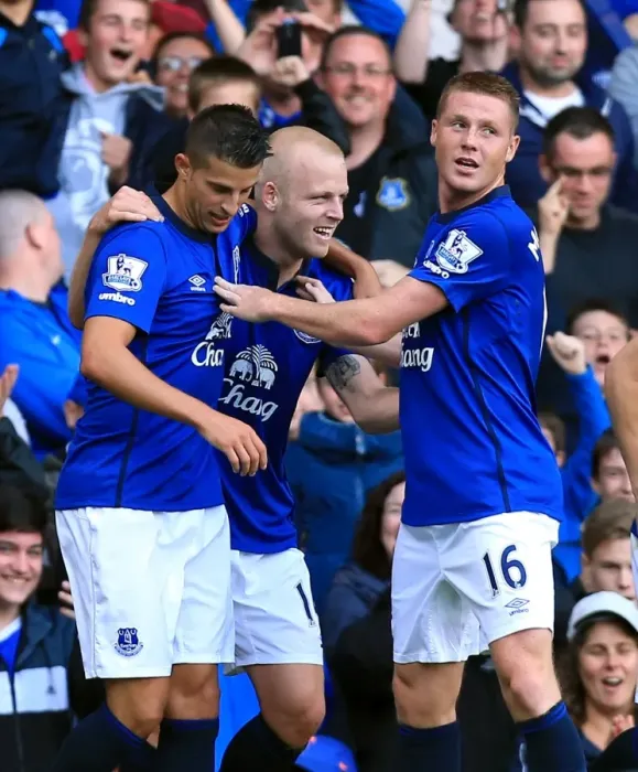 Framed Print : Naismith Strikes Back: Everton's Second Goal vs. Arsenal (Premier League)
