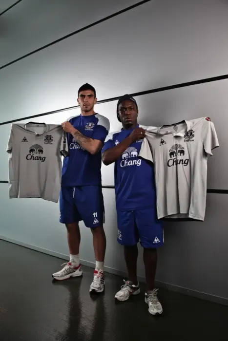 Framed Print : New Faces at Everton FC: Denis Stracqualursi and Royston Drenthe's Arrival Unveiled Framed Print : New Faces at Everton FC: Denis Stracqualursi and Royston Drenthe's Arrival Unveiled