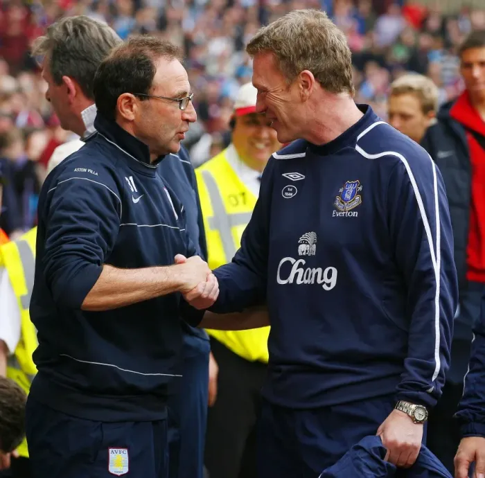 Framed Print : O'Neill and Moyes Pre-Match Handshake: Aston Villa vs. Everton, Barclays Premier League (2009)