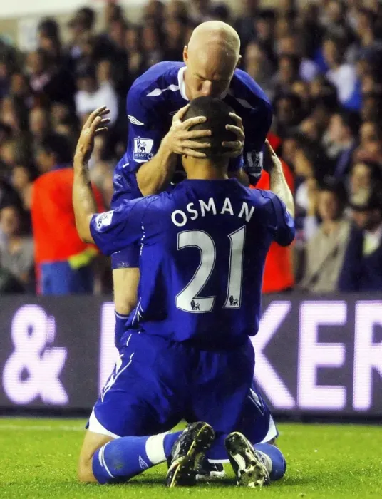 Framed Print : Osman and Johnson's Unforgettable Double Strike: Everton's Glory over Tottenham in the 2007 Premier League