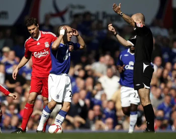 Framed Print : Osman vs Riley: Everton-Liverpool Rivalry Clash at Goodison Park, Barclays Premier League, September 27, 2008 Framed Print : Osman vs Riley: Everton-Liverpool Rivalry Clash at Goodison Park, Barclays Premier League, September 27, 2008