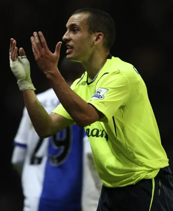 Framed Print : Osman's Emotional Reaction: Everton vs. Blackburn Rovers in Carling Cup Third Round, 2008