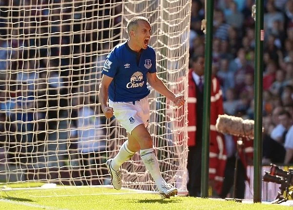 Osman's Historic Goal: Everton's First in Premier League Victory at Upton Park