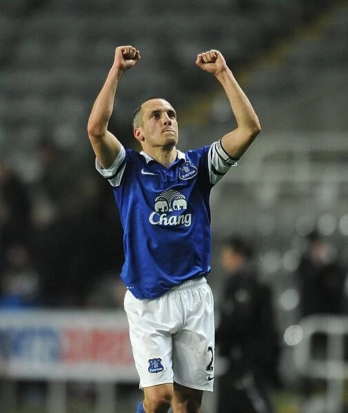 Osman's Triumph: Everton's 3-0 Victory Over Newcastle United (Barclays Premier League, St. James Park, 25-03-2014)
