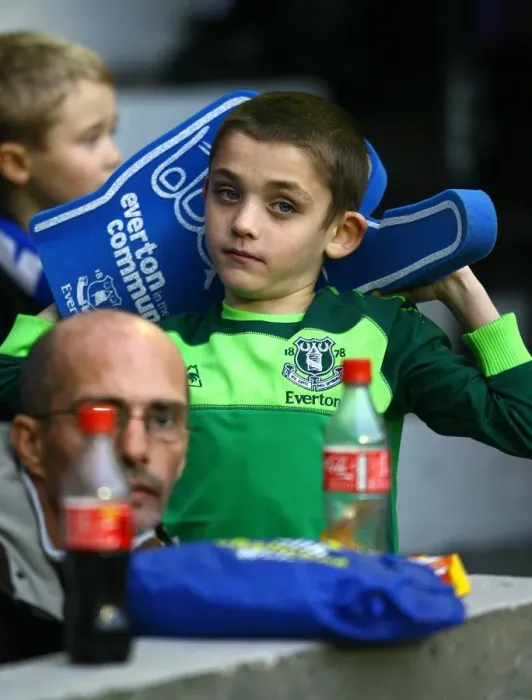Framed Print : A Passionate Everton Fan's Roar at Goodison Park during Everton vs Stoke City, Barclays Premier League (30 October 2010) Framed Print : A Passionate Everton Fan's Roar at Goodison Park during Everton vs Stoke City, Barclays Premier League (30 October 2010)