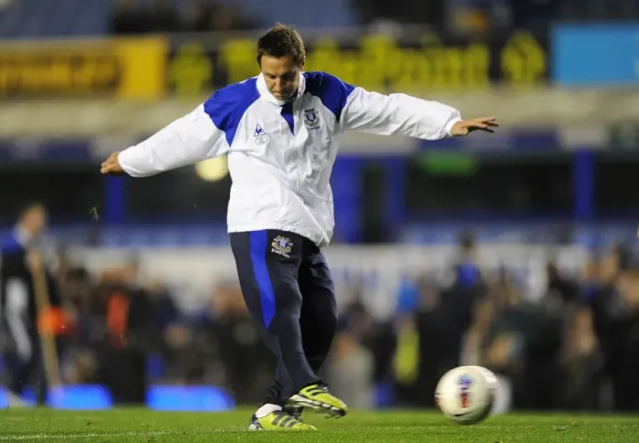 Framed Print : Phil Jagielka at Goodison Park: Everton vs. Arsenal, Premier League (21 March 2012) Framed Print : Phil Jagielka at Goodison Park: Everton vs. Arsenal, Premier League (21 March 2012)