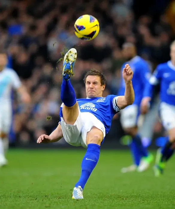 Framed Print : Phil Jagielka's Bicycle Kick Attempt Against Chelsea: Everton 1 - Chelsea 2 (December 30, 2012, Goodison Park)