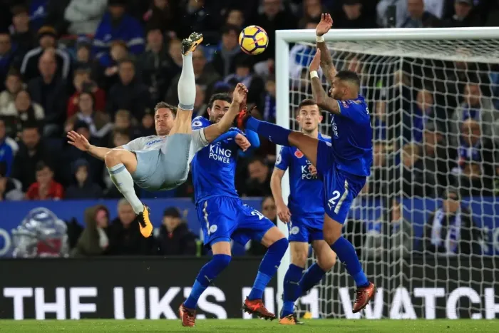Framed Print : Phil Jagielka's Overhead Kick Attempt at King Power Stadium: Leicester City vs Everton, Premier League Framed Print : Phil Jagielka's Overhead Kick Attempt at King Power Stadium: Leicester City vs Everton, Premier League