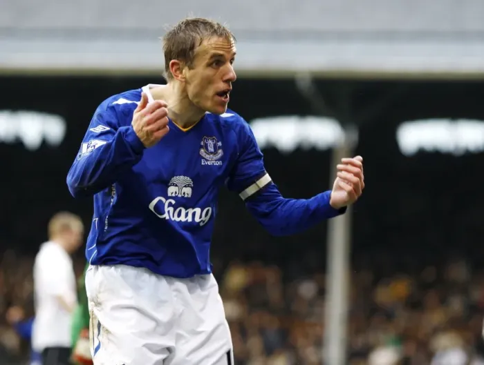 Framed Print : Phil Neville in Action: Fulham vs. Everton, Barclays Premier League, 2008 Framed Print : Phil Neville in Action: Fulham vs. Everton, Barclays Premier League, 2008