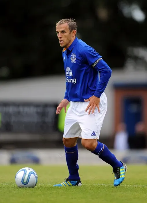 Framed Print : Phil Neville at Bury's Gigg Lane: Everton's Pre-Season Friendly (July 15, 2011) Framed Print : Phil Neville at Bury's Gigg Lane: Everton's Pre-Season Friendly (July 15, 2011)