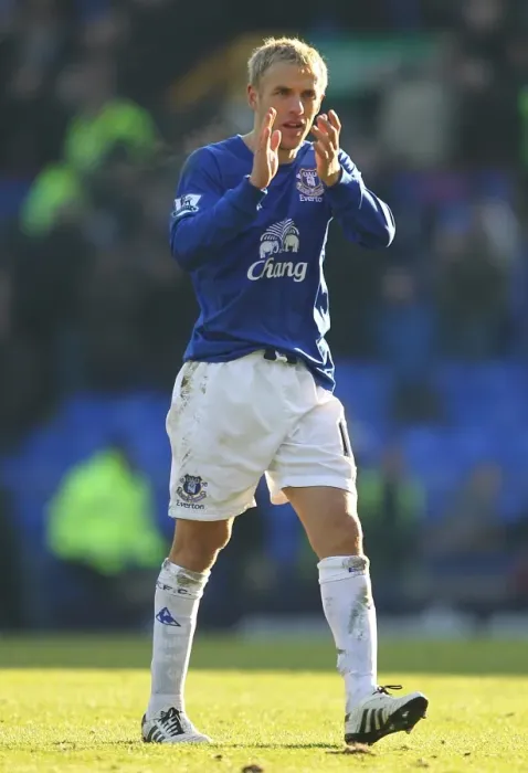 Framed Print : Phil Neville at Goodison Park: Everton vs. Chelsea - FA Cup Fourth Round (29 January 2011) Framed Print : Phil Neville at Goodison Park: Everton vs. Chelsea - FA Cup Fourth Round (29 January 2011)