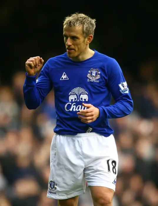 Framed Print : Phil Neville Leads Everton at Goodison Park: Everton v Sunderland, Barclays Premier League (26 February 2011) Framed Print : Phil Neville Leads Everton at Goodison Park: Everton v Sunderland, Barclays Premier League (26 February 2011)