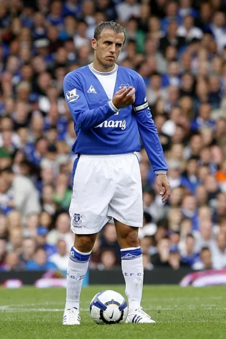 Framed Print : Phil Neville's Showdown at Goodison Park: Everton vs Arsenal, Barclays Premier League Framed Print : Phil Neville's Showdown at Goodison Park: Everton vs Arsenal, Barclays Premier League