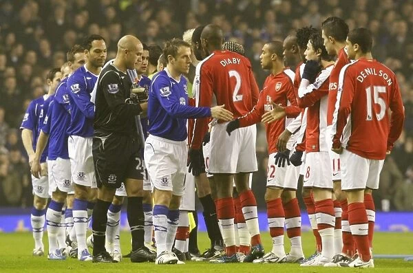 Phil Neville's Unforgettable Handshake: Everton vs Arsenal, Barclays Premier League (08 / 09 Season, 28 / 01 / 09)
