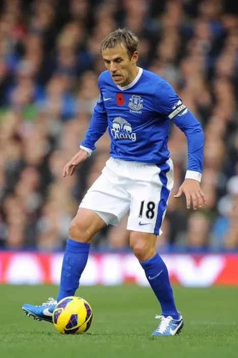 Framed Print : Phil Neville's Victory Celebration: Everton 2-1 Sunderland (Goodison Park, 10-11-2012)