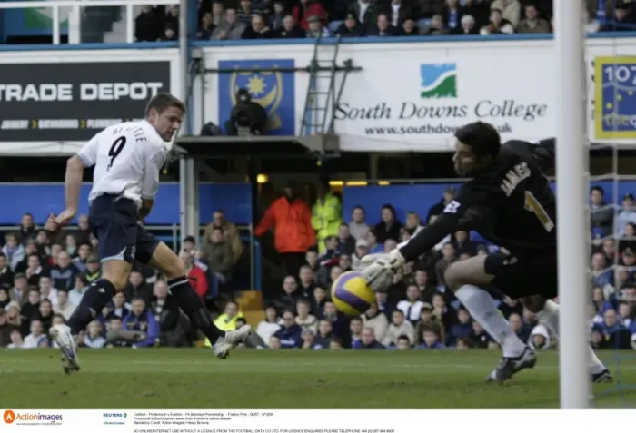Framed Print : Portsmouth v Everton Portsmouths David James saves from Evertons James Beattie Framed Print : Portsmouth v Everton Portsmouths David James saves from Evertons James Beattie