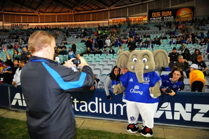 Framed Print : Pre Season Friendly - Sydney FC v Everton - ANZ Stadium Framed Print : Pre Season Friendly - Sydney FC v Everton - ANZ Stadium