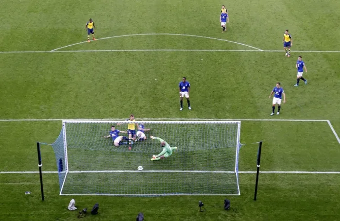 Framed Print : Ramsey Strikes First: Arsenal's Win at Everton, 2014