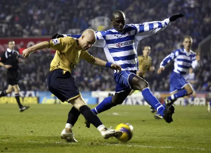 Framed Print : Reading v Everton Andrew Johnson of Everton in action with Ibrahima Sonko of Reading Framed Print : Reading v Everton Andrew Johnson of Everton in action with Ibrahima Sonko of Reading