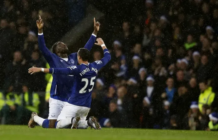 Framed Print : Romelu Lukaku Scores the Opener: Everton vs Leicester City at Goodison Park Framed Print : Romelu Lukaku Scores the Opener: Everton vs Leicester City at Goodison Park