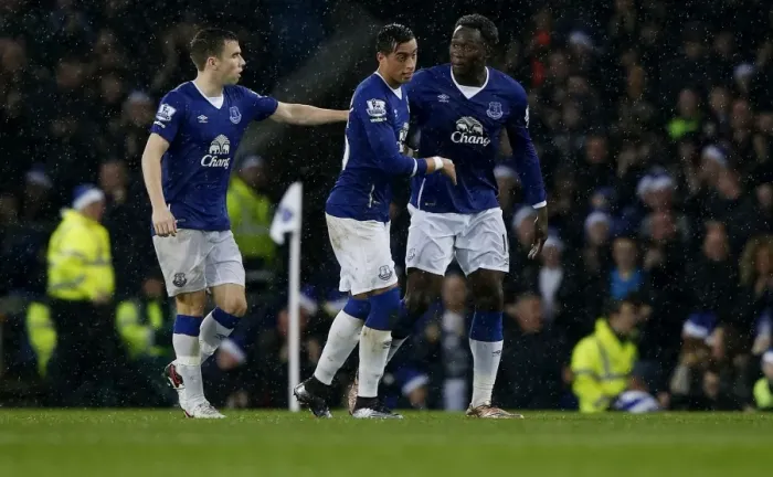 Framed Print : Romelu Lukaku Scores Thriller Opener for Everton Against Leicester City at Goodison Park Framed Print : Romelu Lukaku Scores Thriller Opener for Everton Against Leicester City at Goodison Park