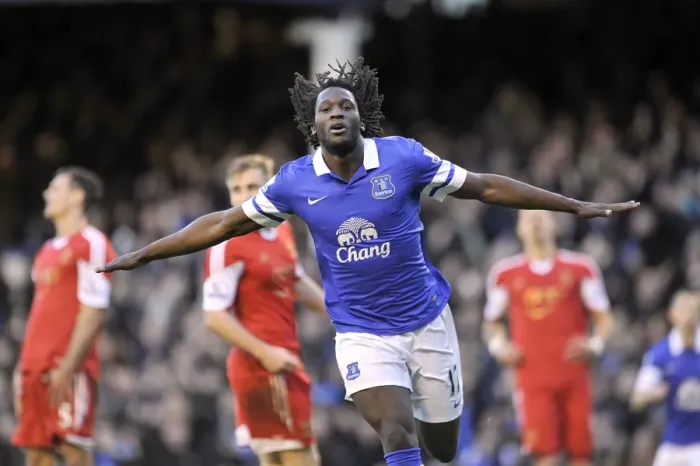 Framed Print : Romelu Lukaku's Double: Everton's Triumph over Southampton in the Barclays Premier League (29-12-2013)