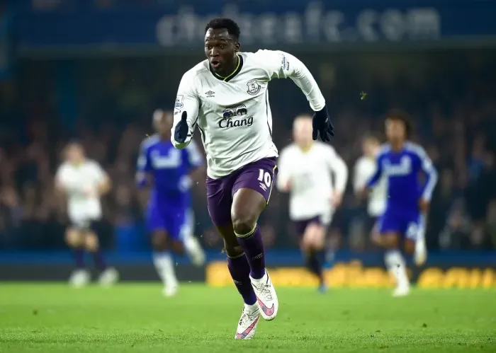 Framed Print : Romelu Lukaku's Return to Stamford Bridge: Chelsea vs. Everton, Premier League Clash Framed Print : Romelu Lukaku's Return to Stamford Bridge: Chelsea vs. Everton, Premier League Clash