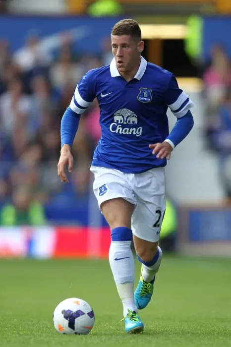 Framed Print : Ross Barkley Scores in Everton's 2-1 Pre-Season Victory Over Real Betis (11-08-2013)