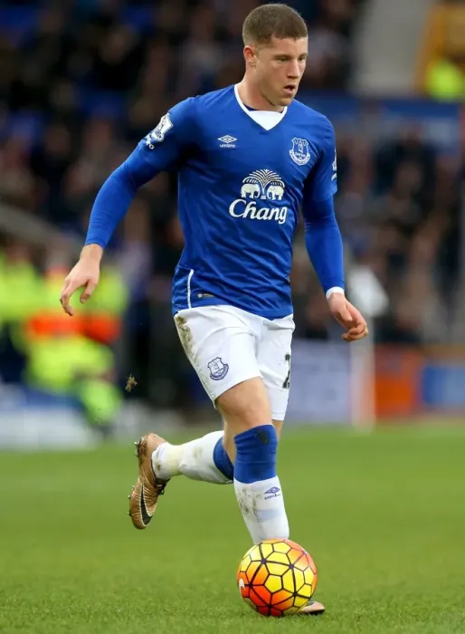 Framed Print : Ross Barkley: Thrilling Moments at Goodison Park - Everton vs Swansea City, Premier League Framed Print : Ross Barkley: Thrilling Moments at Goodison Park - Everton vs Swansea City, Premier League