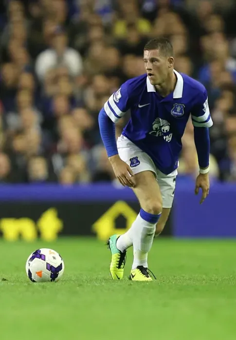 Framed Print : Ross Barkley's Brilliant Performance: Everton's Thrilling 3-2 Victory Over Newcastle United (September 30, 2013, Goodison Park) Framed Print : Ross Barkley's Brilliant Performance: Everton's Thrilling 3-2 Victory Over Newcastle United (September 30, 2013, Goodison Park)