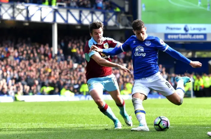 Framed Print : Ross Barkley's Fortunate Own-Goal: Everton's Second Against Burnley Framed Print : Ross Barkley's Fortunate Own-Goal: Everton's Second Against Burnley