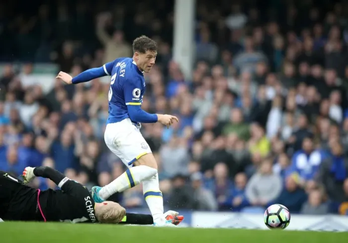 Framed Print : Ross Barkley's Strike: Everton vs Leicester City Premier League Rivalry at Goodison Park Framed Print : Ross Barkley's Strike: Everton vs Leicester City Premier League Rivalry at Goodison Park