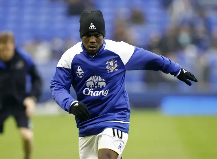 Framed Print : Royston Drenthe: Everton's Pre-Match Focus at Goodison Park (19 November 2011 vs. Wolverhampton Wanderers, Barclays Premier League)