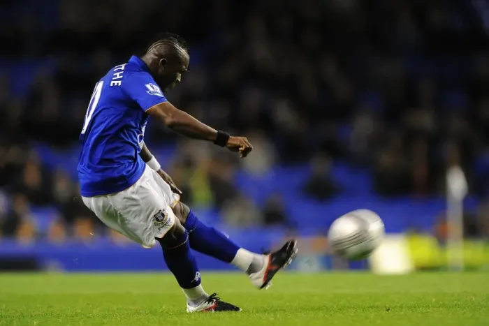 Framed Print : Royston Drenthe's Moment of Glory: Everton vs. West Bromwich Albion in Carling Cup Round 3 Framed Print : Royston Drenthe's Moment of Glory: Everton vs. West Bromwich Albion in Carling Cup Round 3