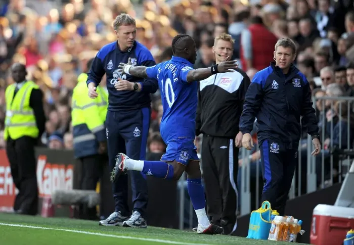 Framed Print : Royston Drenthe's Thrilling Goal Celebration: Everton's First in Premier League Clash vs. Fulham (23 October 2011) Framed Print : Royston Drenthe's Thrilling Goal Celebration: Everton's First in Premier League Clash vs. Fulham (23 October 2011)