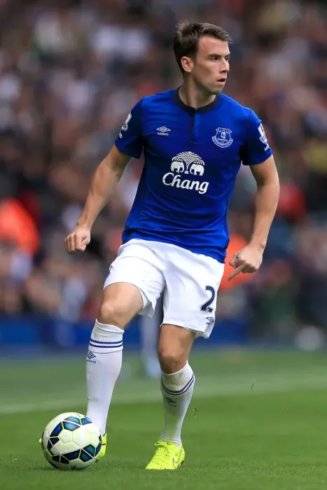 Framed Print : Seamus Coleman in Action: Everton vs. West Bromwich Albion, The Hawthorns - Premier League Framed Print : Seamus Coleman in Action: Everton vs. West Bromwich Albion, The Hawthorns - Premier League