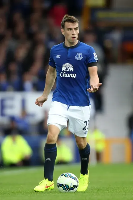 Framed Print : Seamus Coleman in Action: Everton vs Chelsea, Premier League - Goodison Park Framed Print : Seamus Coleman in Action: Everton vs Chelsea, Premier League - Goodison Park