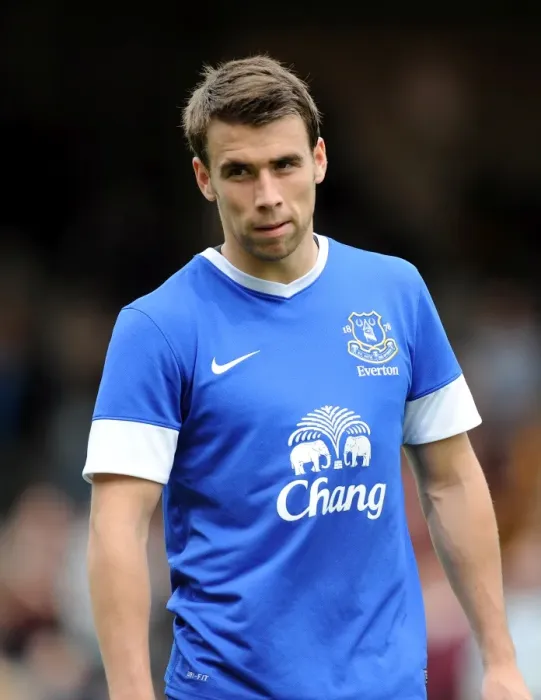 Framed Print : Seamus Coleman in Action: Everton's Pre-Season Victory over Motherwell at Fir Park Stadium Framed Print : Seamus Coleman in Action: Everton's Pre-Season Victory over Motherwell at Fir Park Stadium
