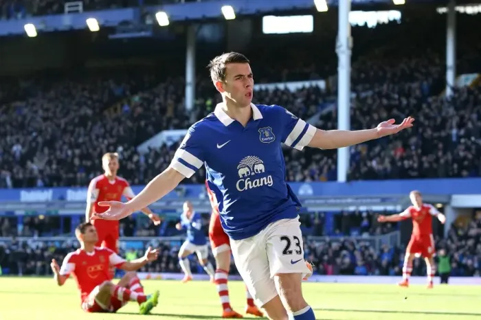 Framed Print : Seamus Coleman's Game-Winning Goal: Everton's Triumph Over Southampton in the Barclays Premier League (December 29, 2013) Framed Print : Seamus Coleman's Game-Winning Goal: Everton's Triumph Over Southampton in the Barclays Premier League (December 29, 2013)
