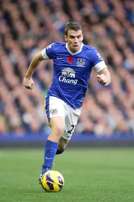 Framed Print : Seamus Coleman's Stunning Strike: Everton's Triumph Over Sunderland (10-11-2012)