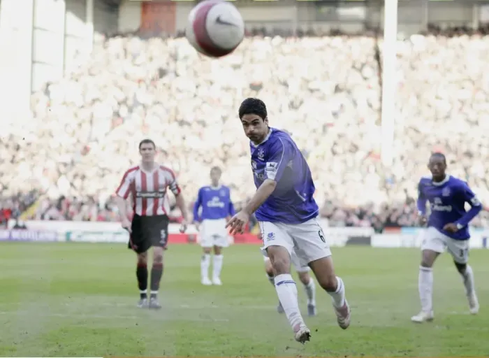 Framed Print : Sheffield United v Everton Mikel Arteta scores the first goal for Everton Framed Print : Sheffield United v Everton Mikel Arteta scores the first goal for Everton