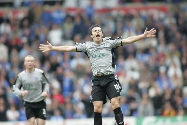Simon Davies: The Moment of Triumph - Everton FC's Unforgettable Goal Celebration