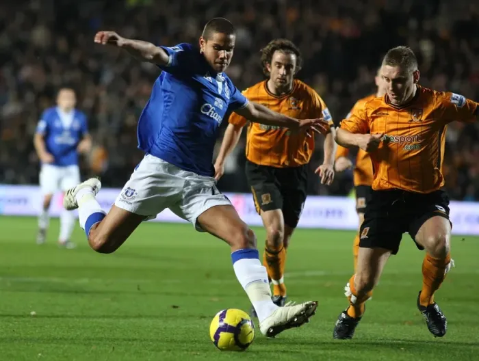 Framed Print : Soccer - Barclays Premier League - Hull City v Everton - KC Stadium Framed Print : Soccer - Barclays Premier League - Hull City v Everton - KC Stadium
