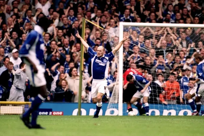 Framed Print : Soccer - FA Carling Premiership - Everton v Manchester United Framed Print : Soccer - FA Carling Premiership - Everton v Manchester United