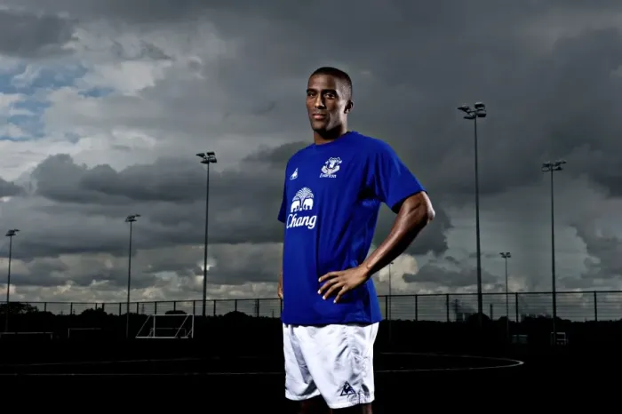 Framed Print : Steely Sylvain Distin: A Defiant Everton Career