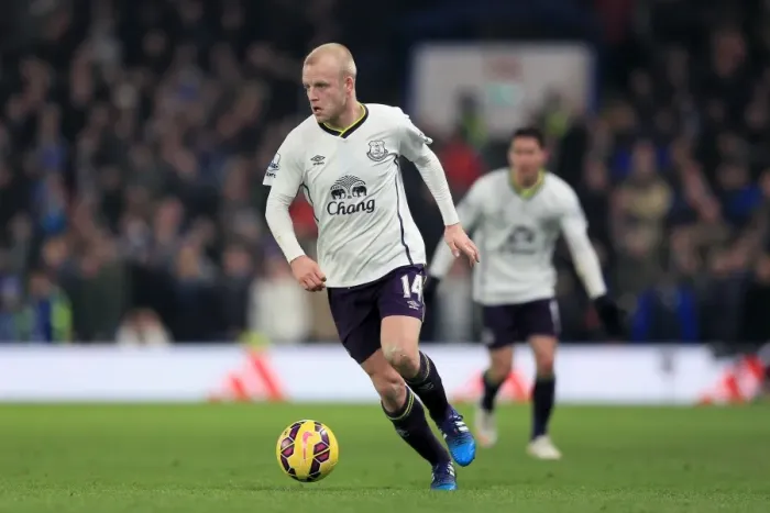 Framed Print : Steven Naismith in Action: Chelsea vs. Everton, Barclays Premier League at Stamford Bridge Framed Print : Steven Naismith in Action: Chelsea vs. Everton, Barclays Premier League at Stamford Bridge