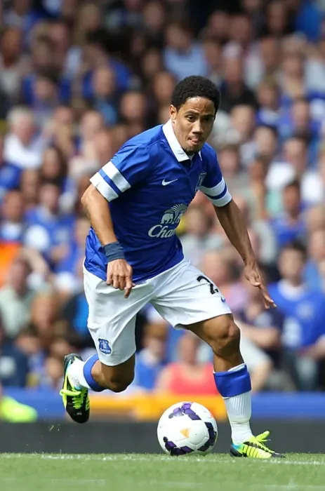 Framed Print : Steven Pienaar Leads Everton to Pre-Season Victory over Real Betis (11-08-2013): Everton 2 - Real Betis 1