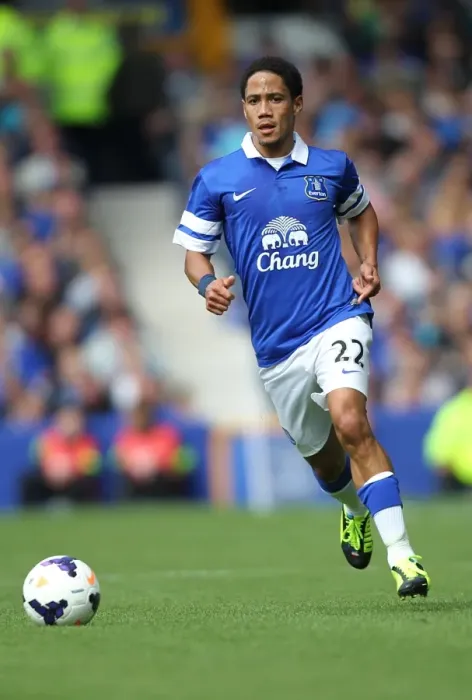 Framed Print : Steven Pienaar Scores: Everton Edge Past Real Betis 2-1 in Pre-Season Friendly at Goodison Park (11-08-2013)