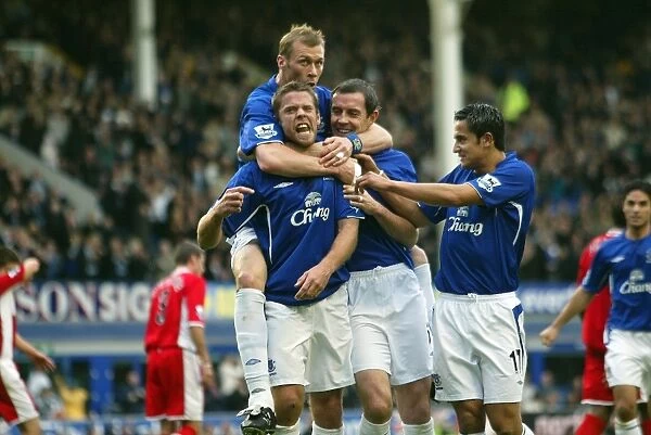 Team Celebration. Everton celebrate James Beattie's goal